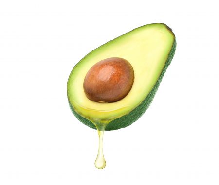 Avocadoöl enthält die Vitamine A, D, E und B6, um stärkeres und glänzenderes Haar zu fördern.